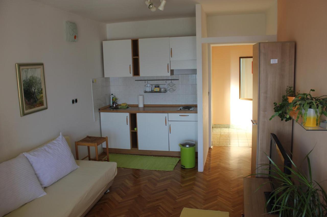 Omis Apartmani Mouse ภายนอก รูปภาพ