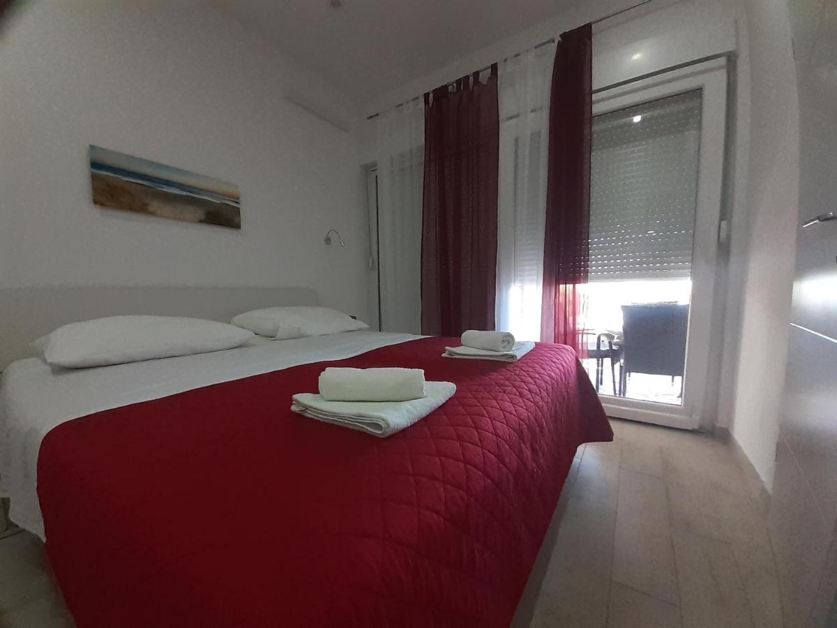 Omis Apartmani Mouse ภายนอก รูปภาพ