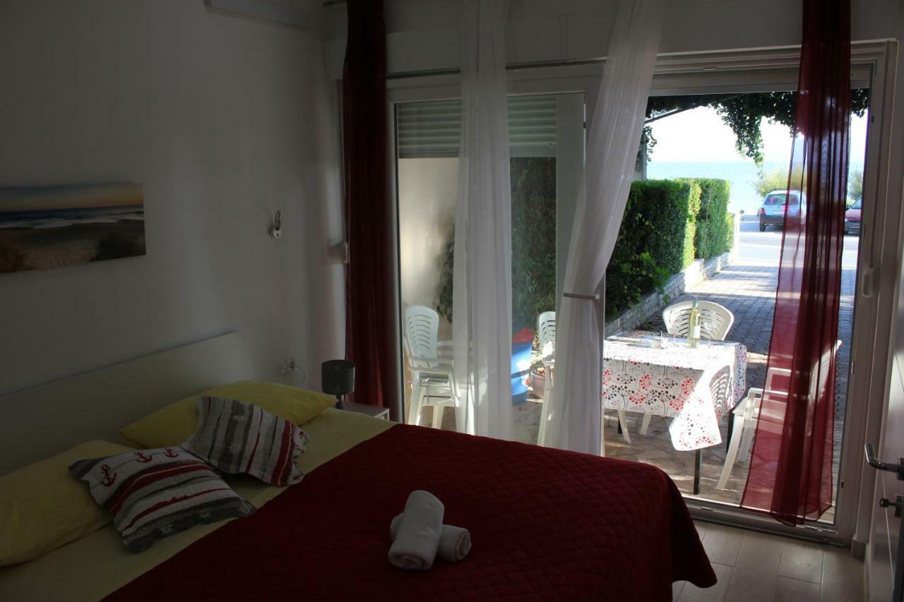 Omis Apartmani Mouse ภายนอก รูปภาพ